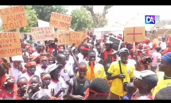 Keur Ibrahima Mbaye (Diamal) : Manque de structures sanitaires et d'électricité, les populations dans la rue...