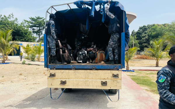 Ziguinchor : une pirogue de migrants interceptée à Elinkine, 35 personnes arrêtées
