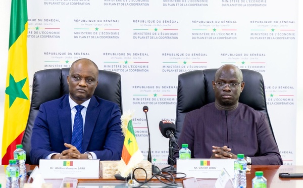 Abdourahmane Sarr passant le témoin à Cheikh Diba : « J’ai servi selon mes convictions…mais les politiques publiques ne doivent pas être réinventées à chaque changement d’équipe »
