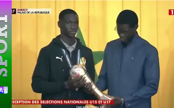 Les U17 reçus au Palais : le Capitaine Assane Sarr à Diomaye Faye « Ce trophée n’est qu’une étape, le Sénégal vise plus grand »