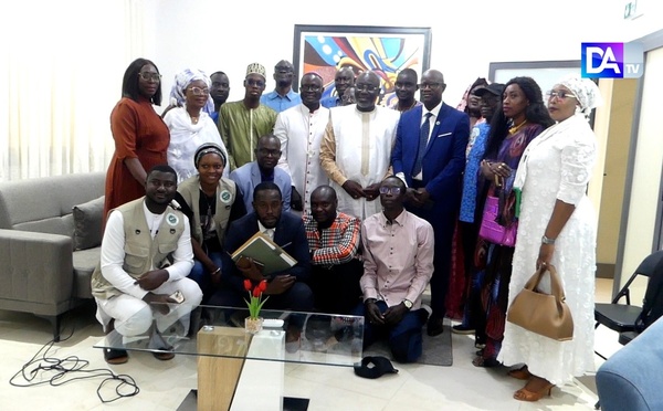 Audience avec l'Archevêque de Dakar: Monseigneur André Guèye reçoit Me Habib Vitin et bénit le mouvement " Thiès D'abord"