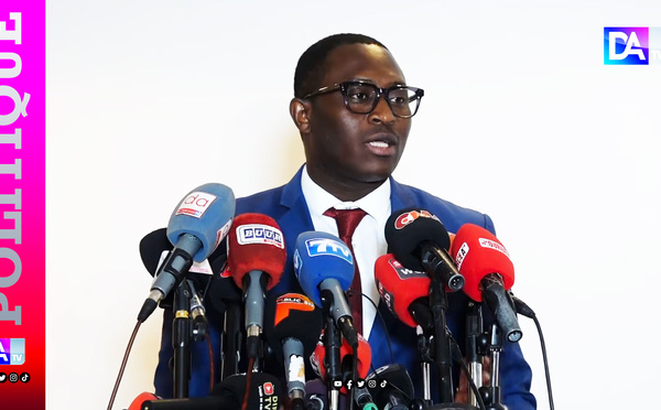 Cérémonie de dédicaces - « Aveux signés, datés et envoyés » : Bachir Fofana passe sous laser, « un marché d’électrification obscure »