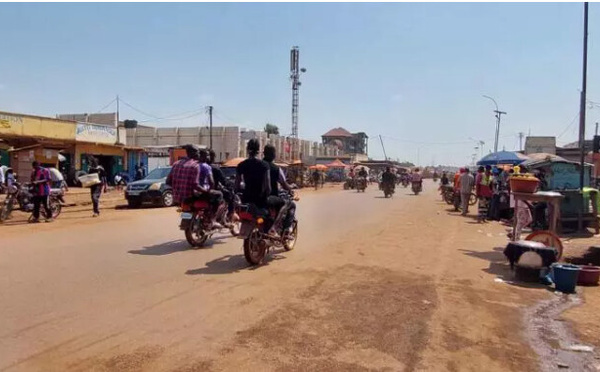 Arrivée à Bangui d'un premier avion transportant des migrants expulsés des États-Unis