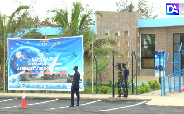 Séminaire sur l’espace militaire : le Sénégal et la France réfléchissent  sur les enjeux stratégiques du spatial