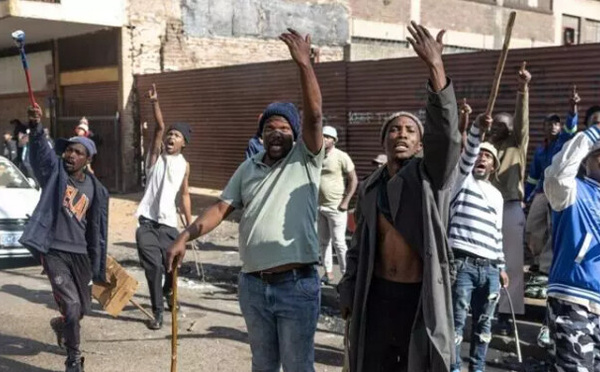 Manifestations anti-immigration en Afrique du Sud: le Nigeria envisage de demander des réparations