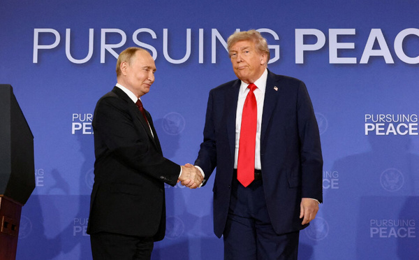 Poutine et Trump ont discuté de la guerre en Ukraine par téléphone