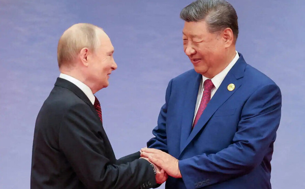 Un nouvel “axe du Mal”: des documents secrets révèlent que la Chine et la Russie complotent contre l’Occident