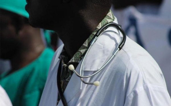 Polémique autour du médecin des Lions : l’Association sénégalaise de médecine du sport exige des excuses publiques