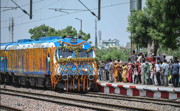 L’Inde lance son premier train à hydrogène: “Un jour très important”