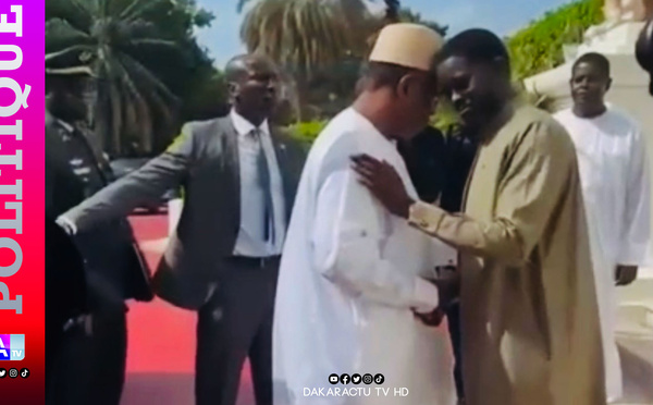 Palais de la République : Macky Sall accueilli par le président Bassirou Diomaye Faye