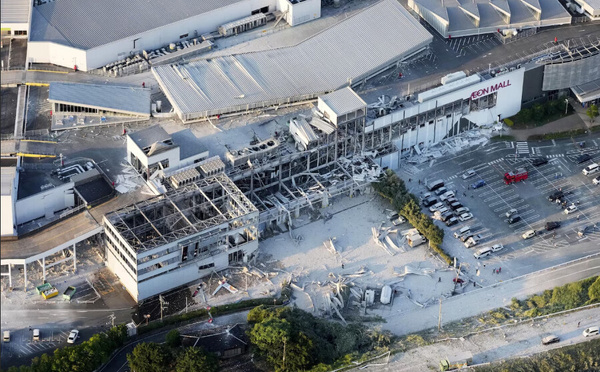 Séisme au Japon: au moins un mort et potentiellement de “nombreuses” victimes dans un centre commercial