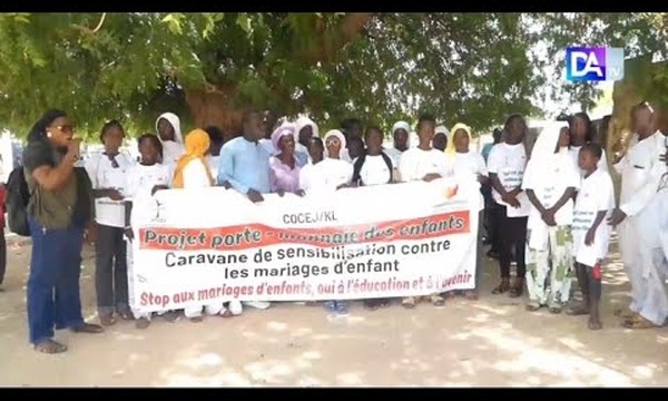 Kahone - Caravane de sensibilisation : La COCEJ en croisade contre les mariages précoces