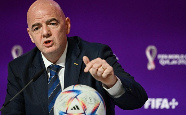 Infantino annonce le retrait du projet d'investissements privés à la Fifa face aux critiques