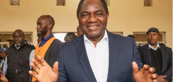 Zambie: le président sortant Hichilema réélu avec 60% des voix, selon la commission électorale