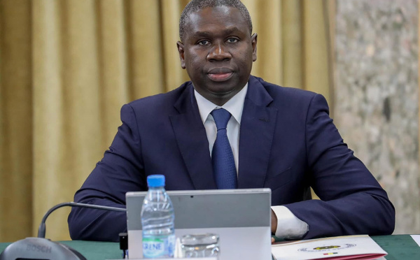 FINANCES PUBLIQUES : UNE EMBELLIE APRÈS DEUX ANNÉES D’HÉSITATIONS (Omar Youm)