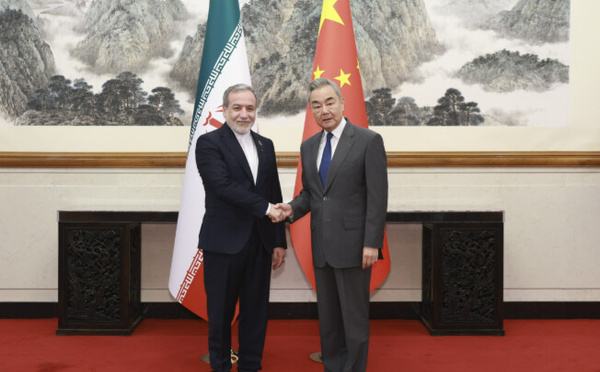 Moyen-Orient : la Chine prête à défendre les "intérêts légitimes" de l'Iran (ministre)
