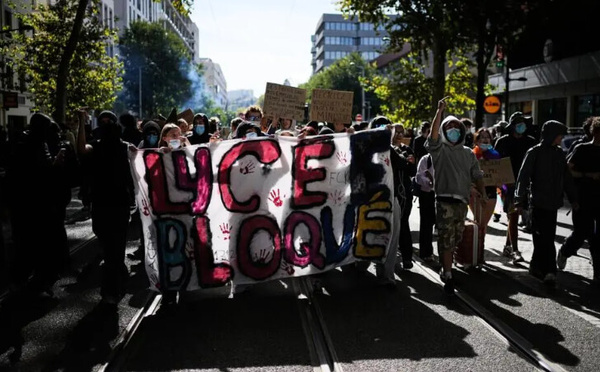 Blocage des lycées en France: le gouvernement souhaite une reprise des cours où la sécurité le permet