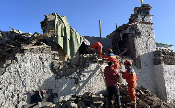 Chine : 16 morts et 76 blessés après un séisme de magnitude 7,0 survenu au Xizang