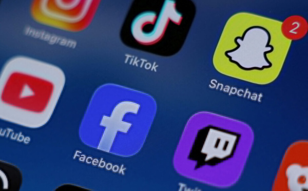 La Grèce interdit les réseaux sociaux aux moins de 15 ans