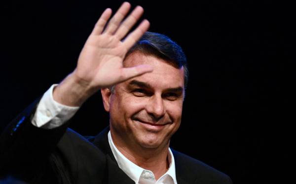 Flavio Bolsonaro a fui le Brésil pour l’Équateur